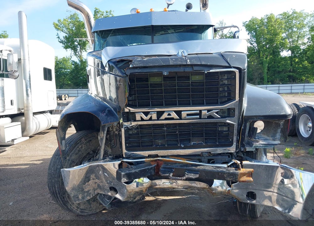 2017 MACK PINNACLE VIN: 1M1AN07Y2HM026315