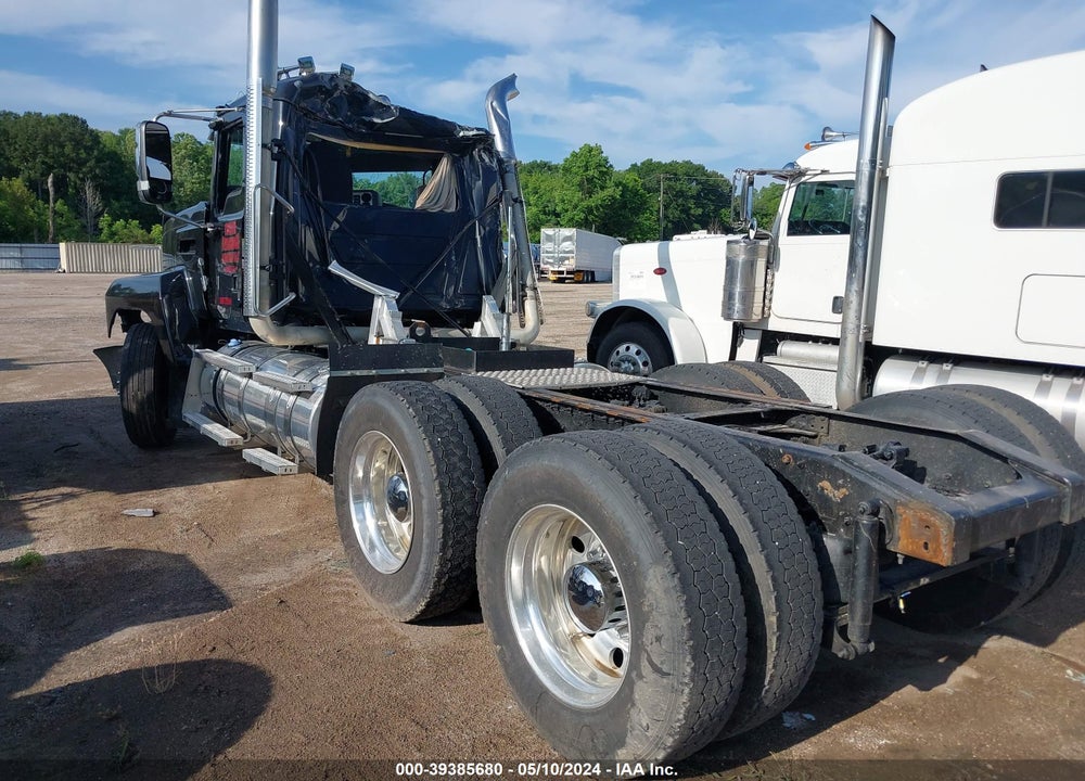 2017 MACK PINNACLE VIN: 1M1AN07Y2HM026315