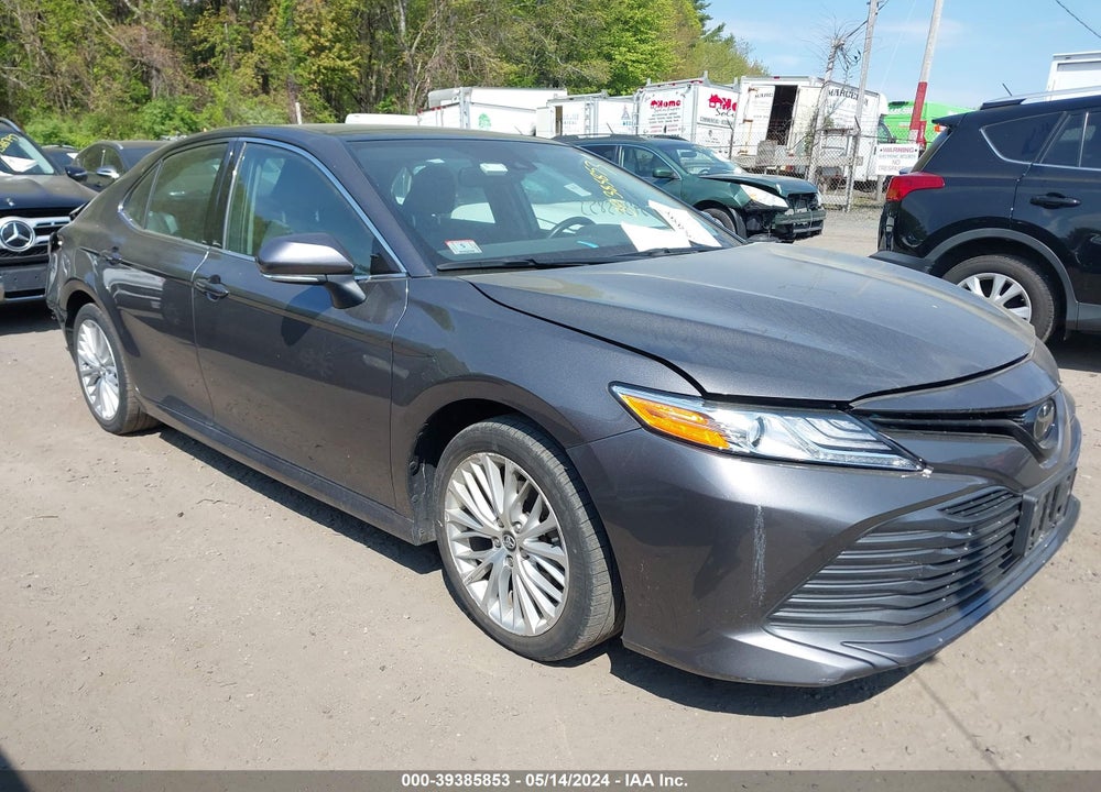 2020 TOYOTA CAMRY XLE VIN: 4T1F11AK8LU932422