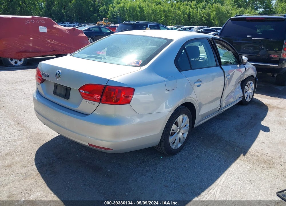 2012 VOLKSWAGEN JETTA 2.5L SE VIN: 3VWDX7AJ7CM351970