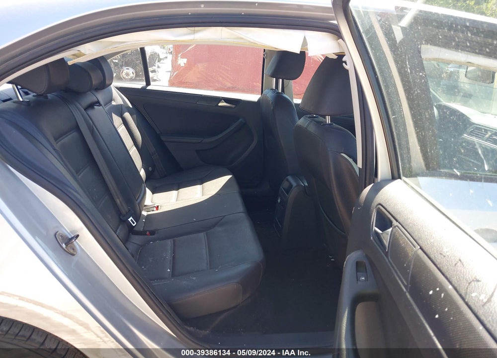 2012 VOLKSWAGEN JETTA 2.5L SE VIN: 3VWDX7AJ7CM351970