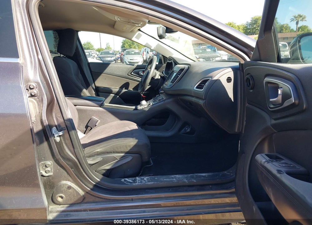 2015 CHRYSLER 200 LIMITED VIN: 1C3CCCAB3FN676321