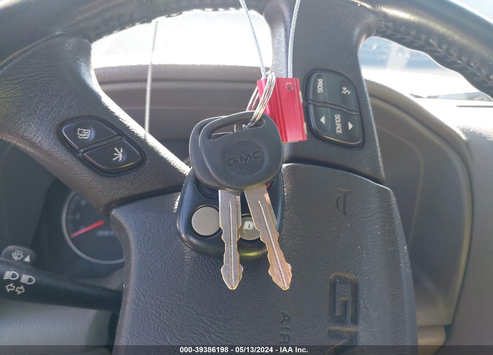 2004 GMC ENVOY SLT VIN: 1GKDT13S042379575