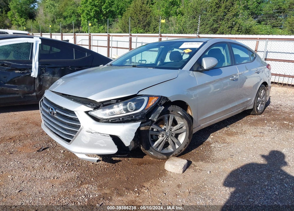 2018 HYUNDAI ELANTRA SEL VIN: 5NPD84LF8JH290042