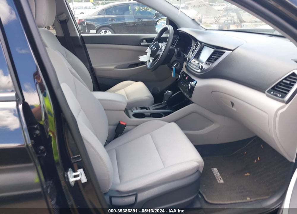 2018 HYUNDAI TUCSON SEL VIN: KM8J3CA43JU780936