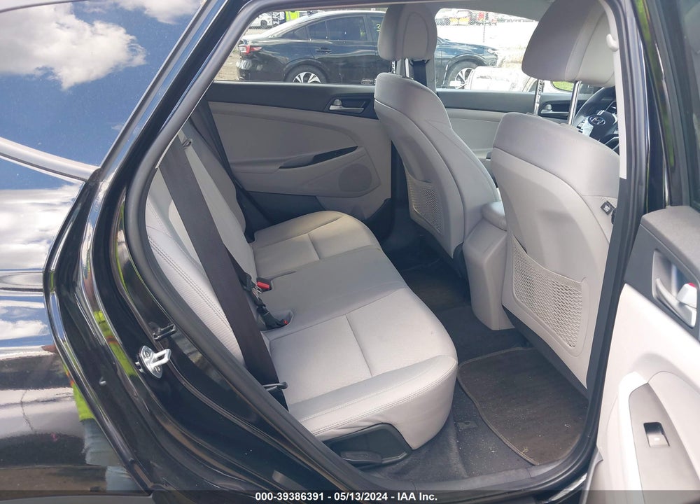 2018 HYUNDAI TUCSON SEL VIN: KM8J3CA43JU780936