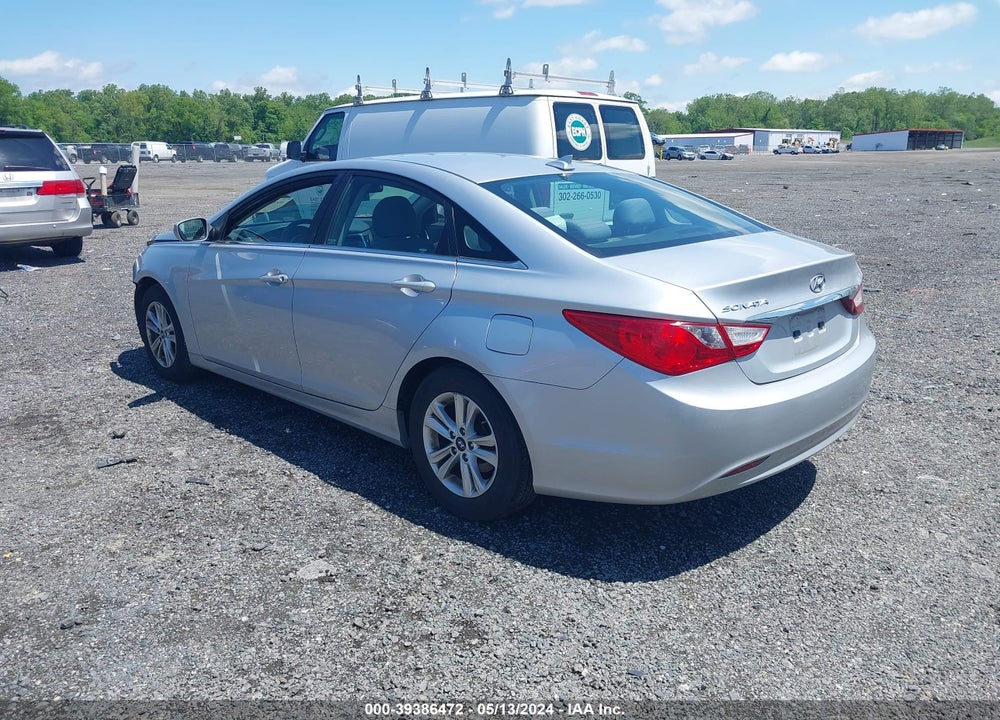 2013 HYUNDAI SONATA GLS VIN: 5NPEB4AC8DH646010