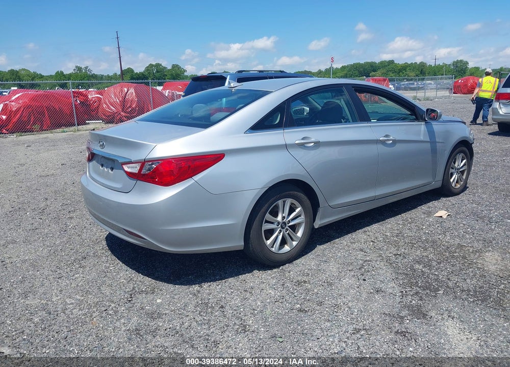 2013 HYUNDAI SONATA GLS VIN: 5NPEB4AC8DH646010