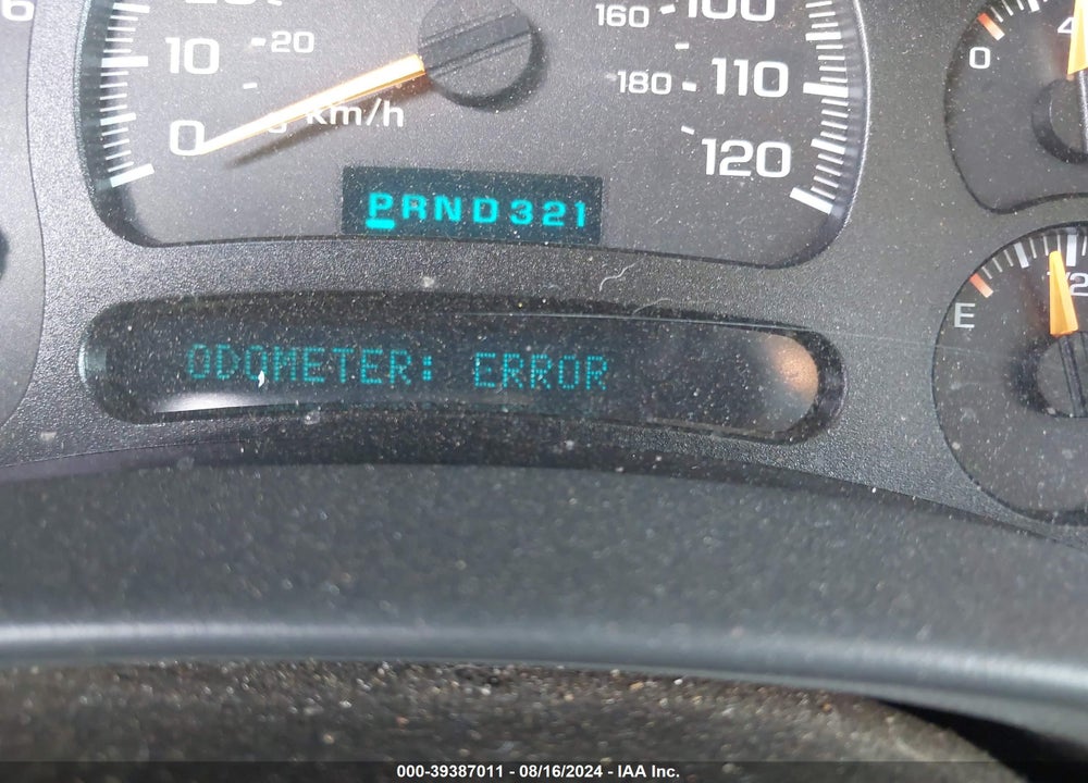 2005 CHEVROLET SUBURBAN 1500 LS VIN: 3GNEC16Z25G147083