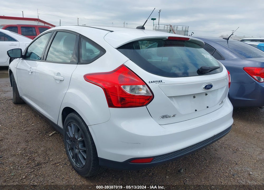 2014 FORD FOCUS SE VIN: 1FADP3K23EL372232