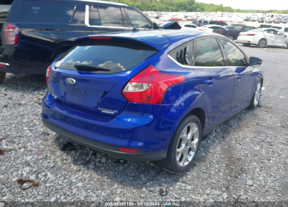 2014 FORD FOCUS TITANIUM VIN: 1FADP3N26EL463264