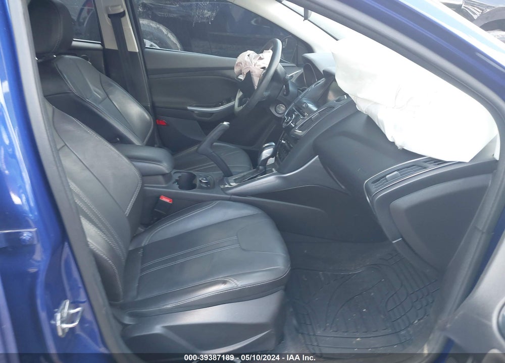 2014 FORD FOCUS TITANIUM VIN: 1FADP3N26EL463264