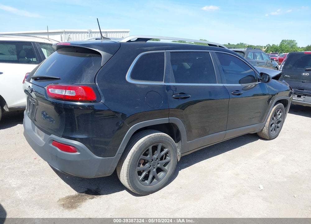 2017 JEEP CHEROKEE LATITUDE FWD VIN: 1C4PJLCB1HW574187