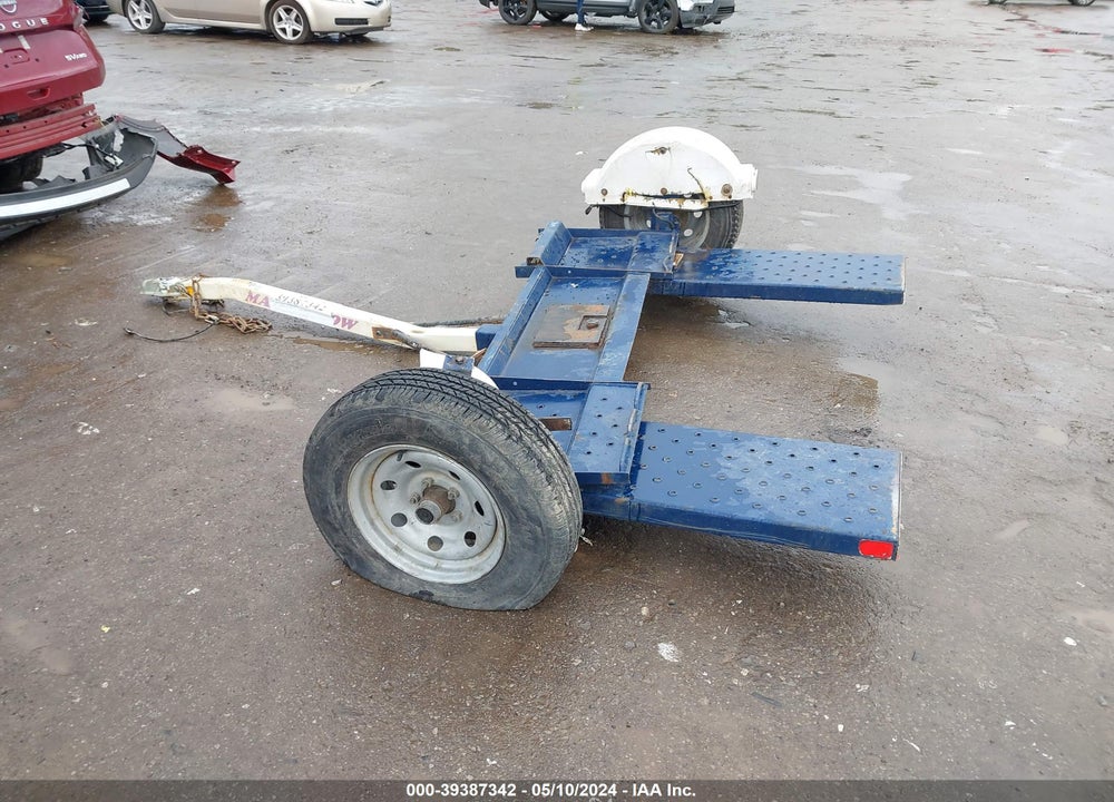 2010 TOWMASTER TOW DOLLY VIN: TB2207
