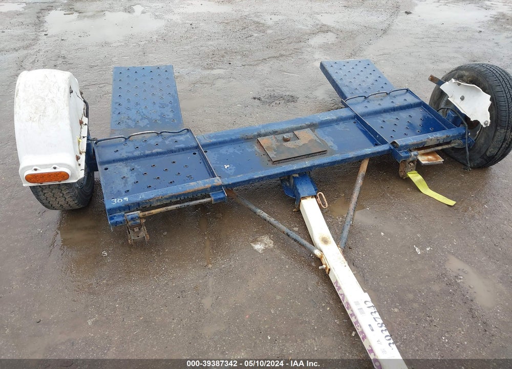 2010 TOWMASTER TOW DOLLY VIN: TB2207