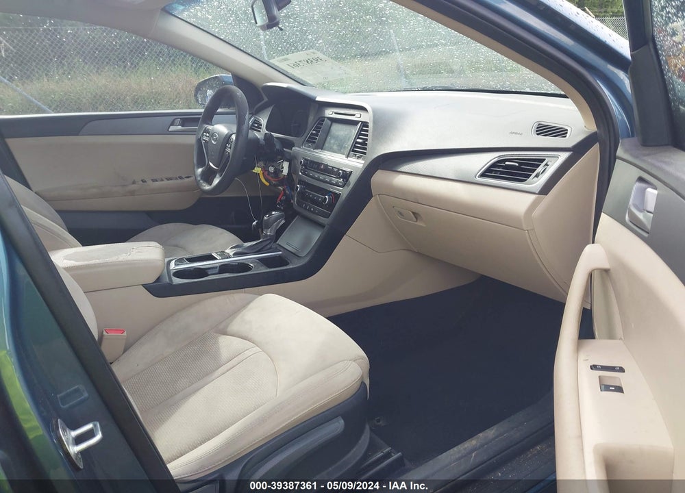 2016 HYUNDAI SONATA VIN: 5NPE24AF3GH436137