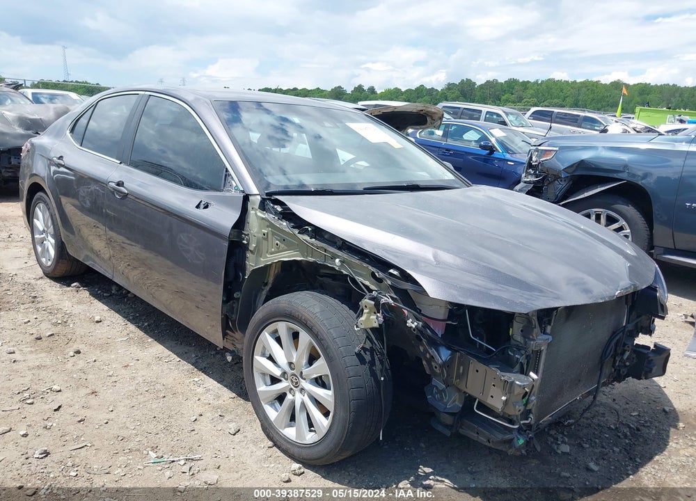 2020 TOYOTA CAMRY LE VIN: 4T1C11AK8LU970316