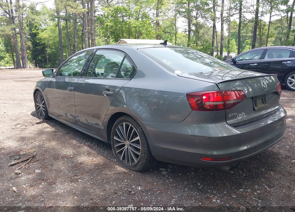 2016 VOLKSWAGEN JETTA 1.8T SPORT VIN: 3VWD17AJ9GM218330