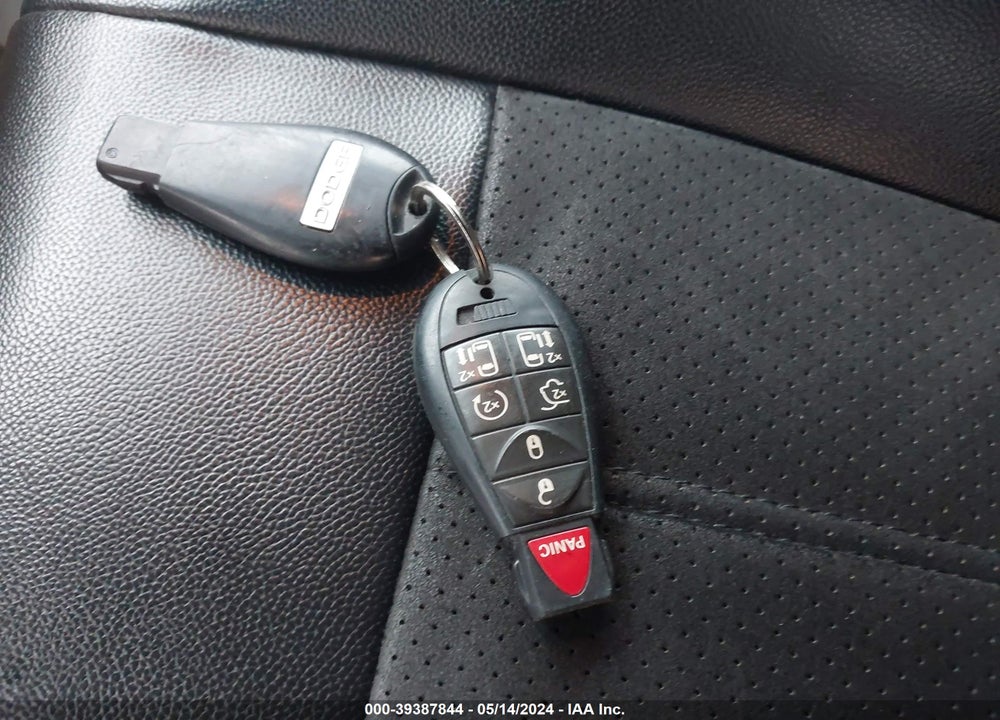 2019 DODGE GRAND CARAVAN SXT VIN: 2C4RDGCG9KR717275