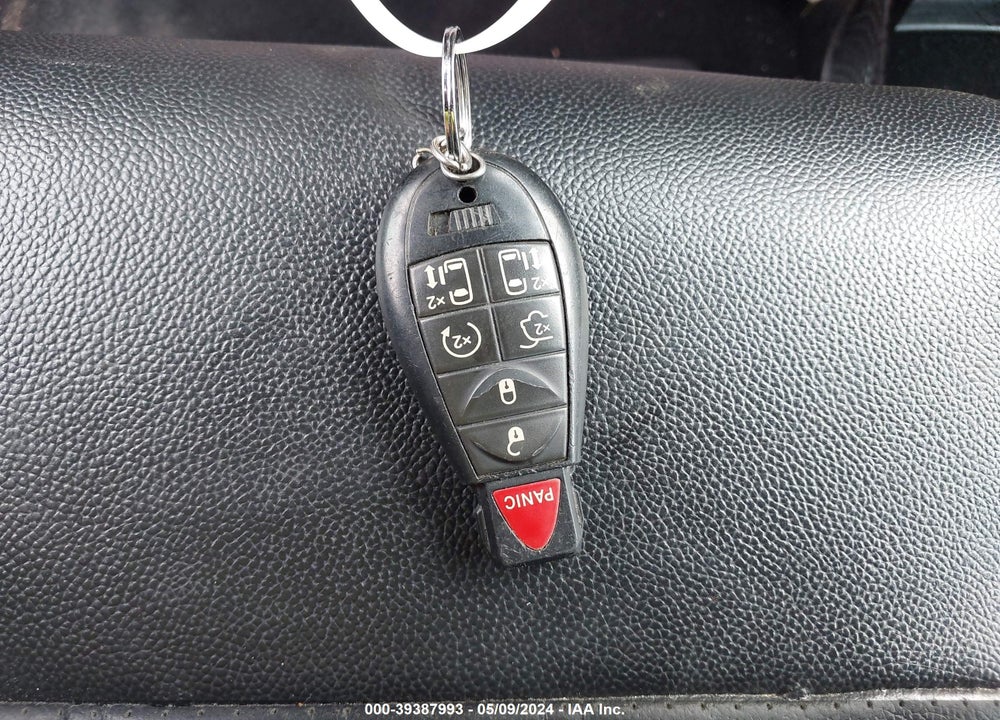 2018 DODGE GRAND CARAVAN GT VIN: 2C4RDGEG0JR283999
