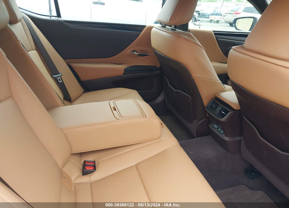 2021 LEXUS ES 250 VIN: 58AD11D13MU004618