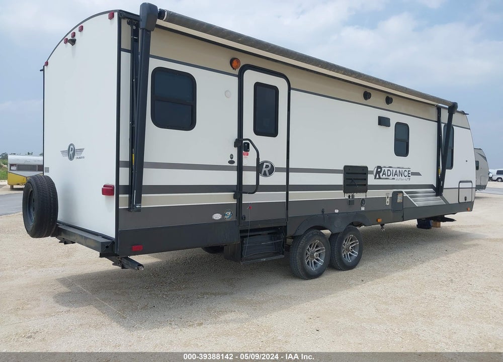 2018 CRUISER OTHER VIN: 5RXFB3021J2376183