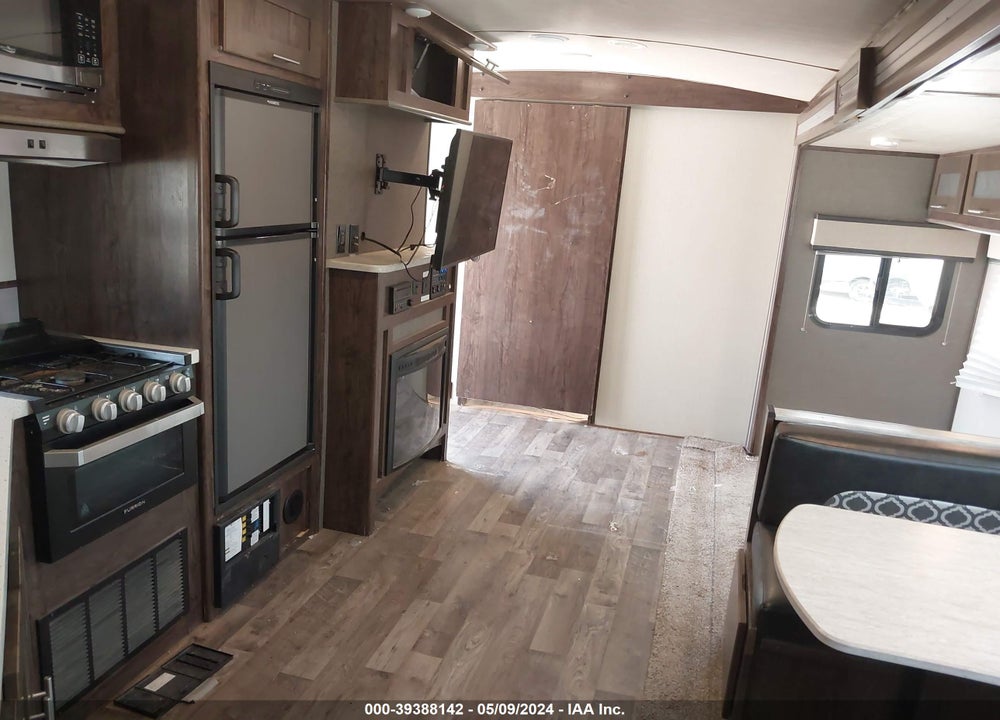 2018 CRUISER OTHER VIN: 5RXFB3021J2376183