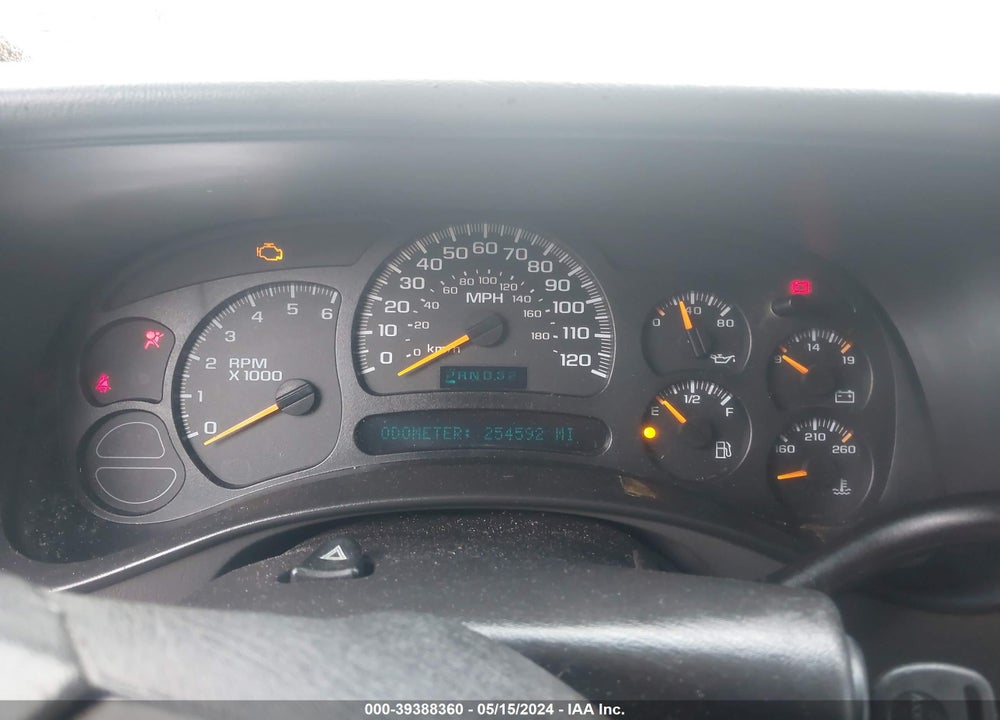 2004 CHEVROLET SUBURBAN 1500 LS VIN: 3GNEC16Z24G245075