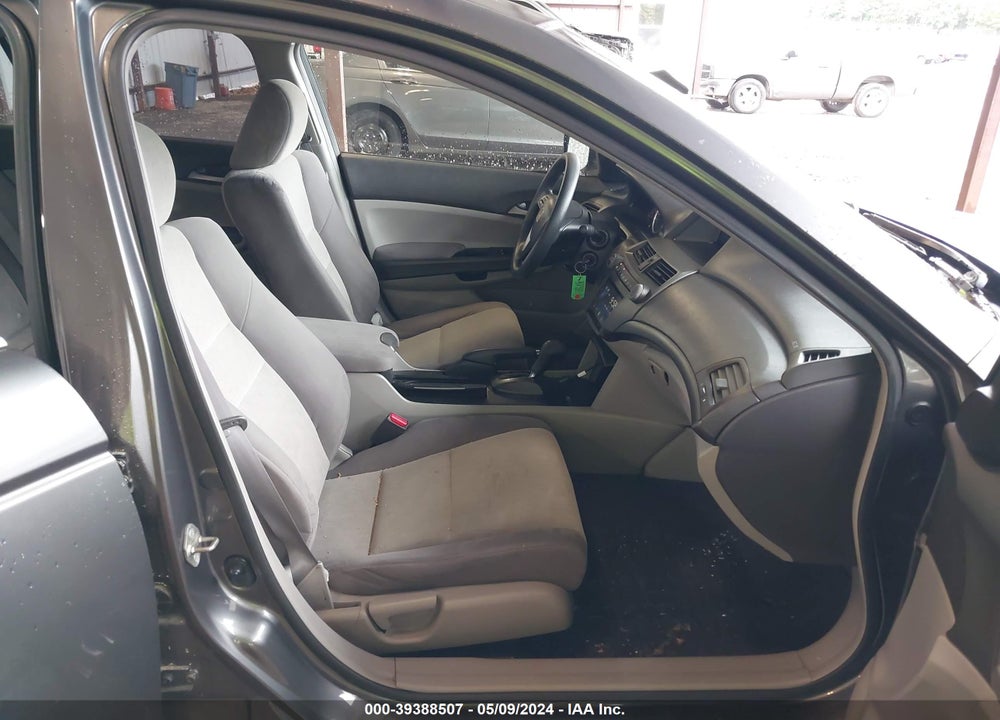 2008 HONDA ACCORD 2.4 LX-P VIN: JHMCP26408C023270