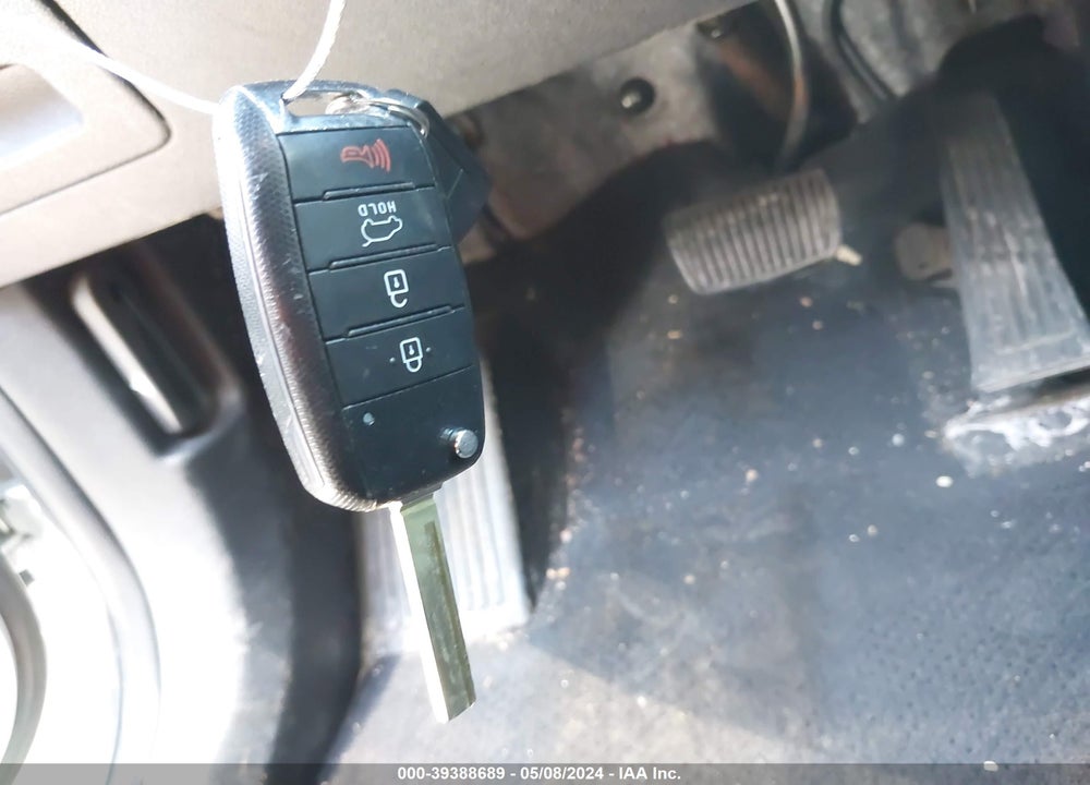 2019 KIA SORENTO 2.4L L VIN: 5XYPG4A3XKG586035
