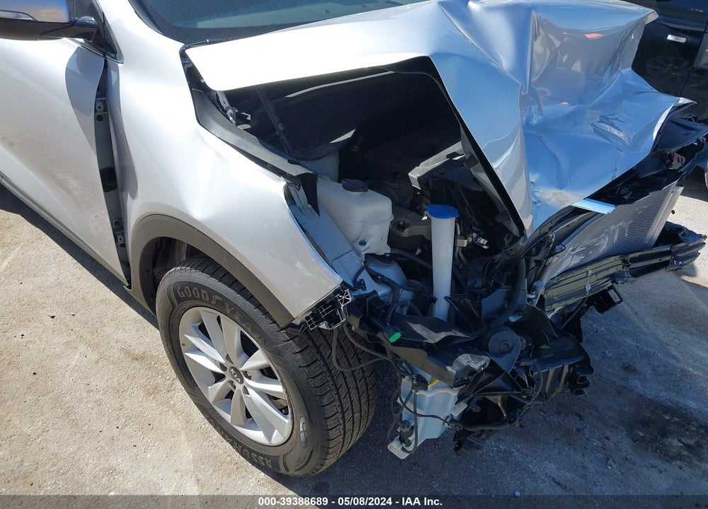 2019 KIA SORENTO 2.4L L VIN: 5XYPG4A3XKG586035