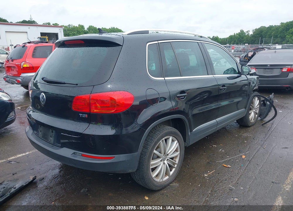 2016 VOLKSWAGEN TIGUAN SE VIN: WVGAV7AX0GW602796