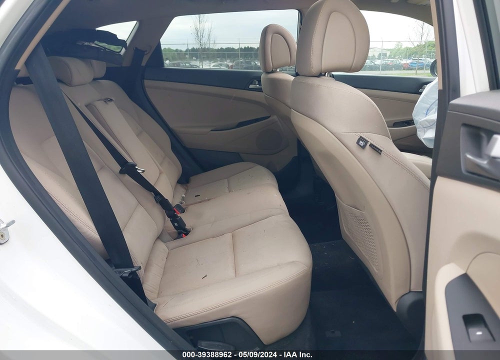2017 HYUNDAI TUCSON VALUE VIN: KM8J3CA29HU569331