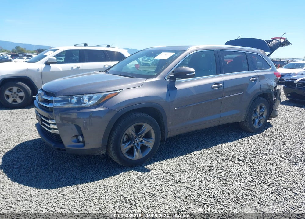 2017 TOYOTA HIGHLANDER LIMITED/PLATINUM VIN: 5TDDZRFH5HS403702