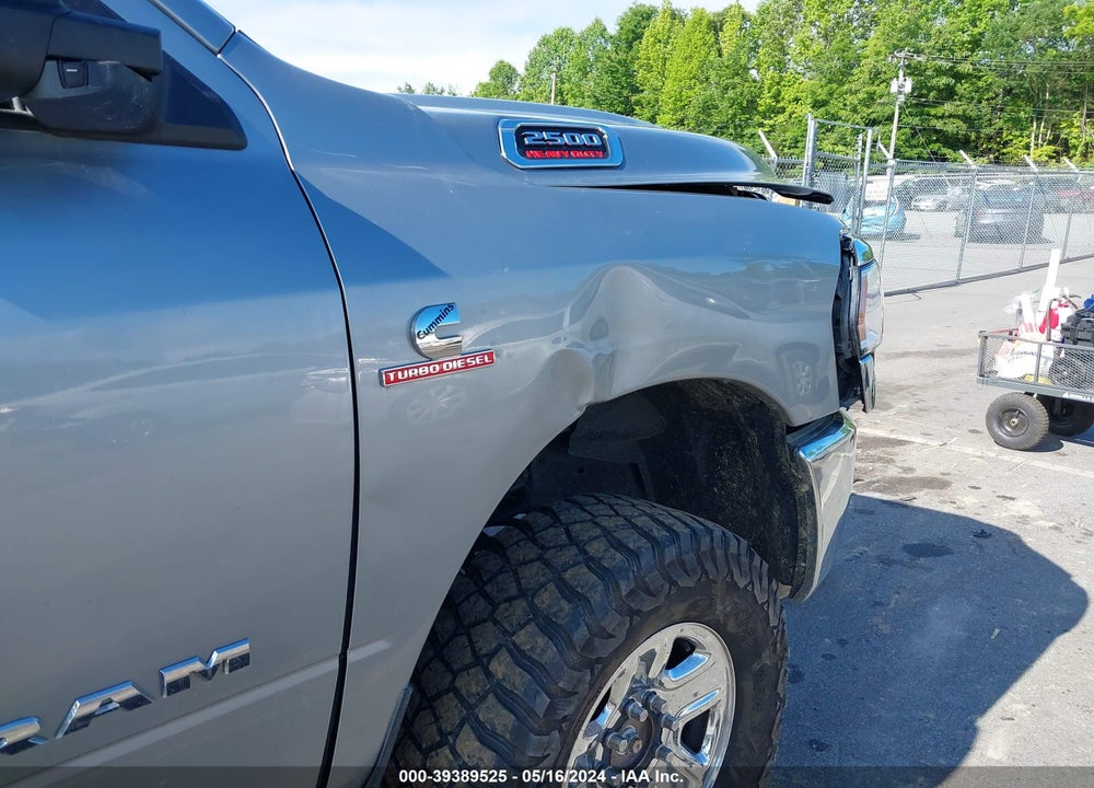 2022 RAM 2500 TRADESMAN 4X4 6'4 BOX VIN: 3C6UR5CL6NG250931