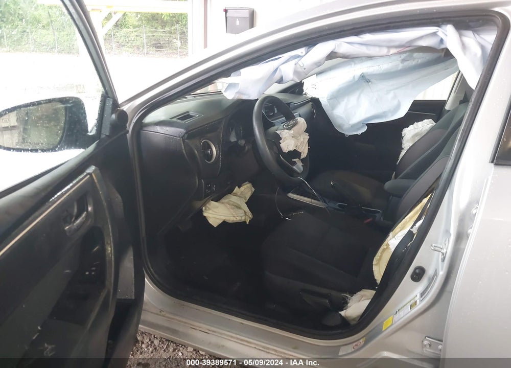 2018 TOYOTA COROLLA LE VIN: 2T1BURHE9JC120064