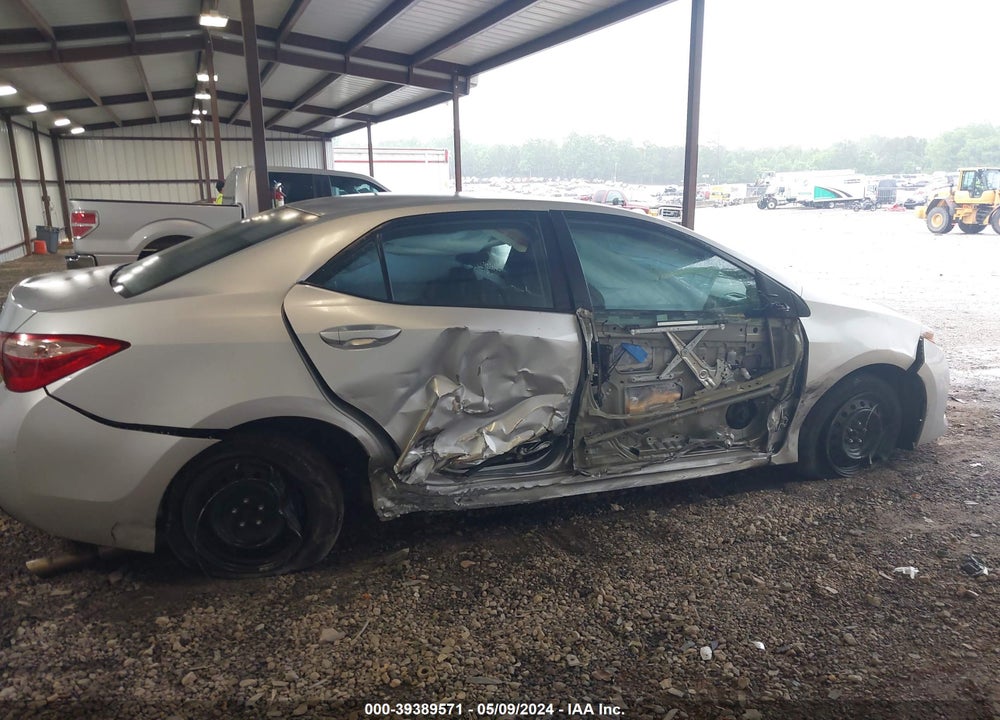 2018 TOYOTA COROLLA LE VIN: 2T1BURHE9JC120064