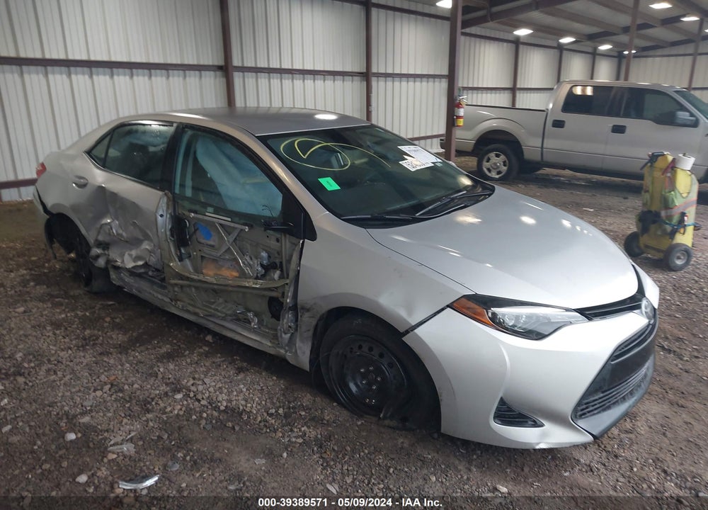 2018 TOYOTA COROLLA LE VIN: 2T1BURHE9JC120064