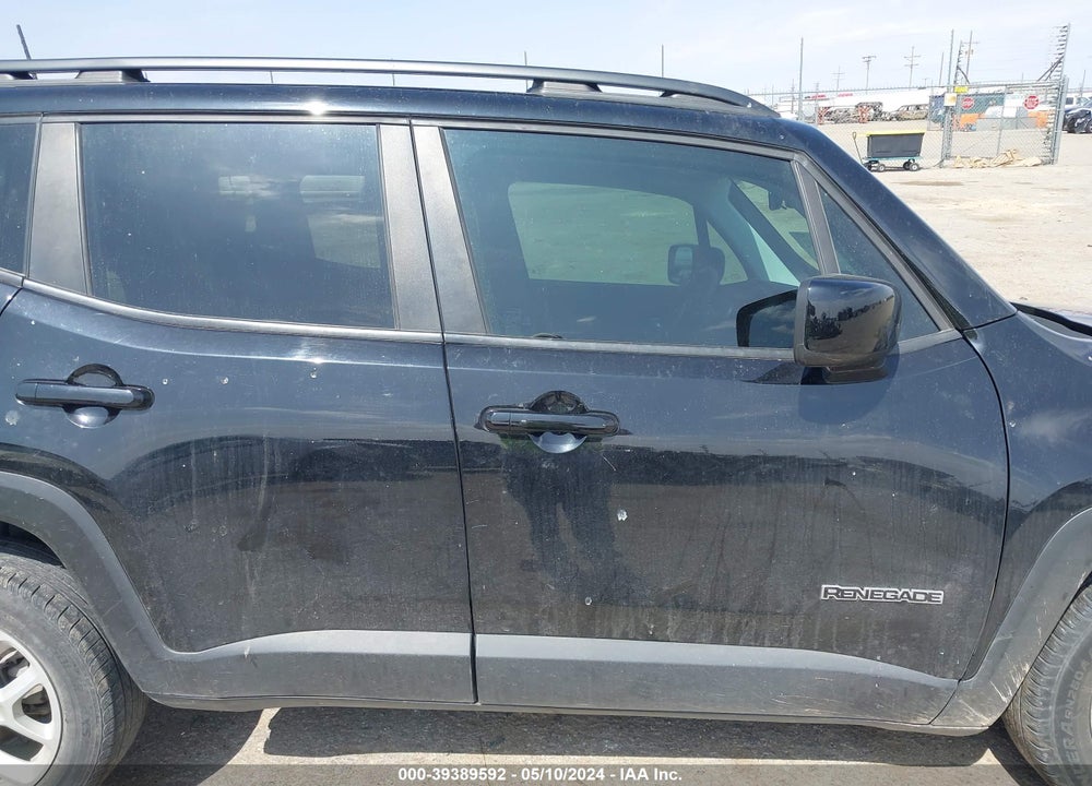 2018 JEEP RENEGADE LATITUDE FWD VIN: ZACCJABB5JPH96562