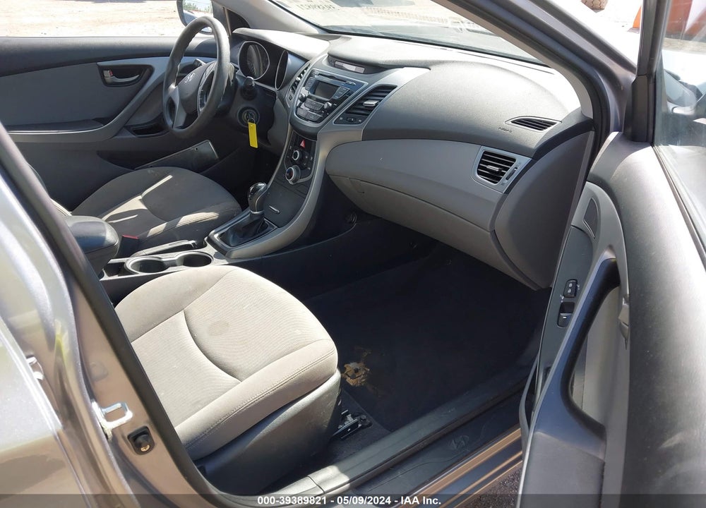 2016 HYUNDAI ELANTRA SE VIN: KMHDH4AE9GU489945
