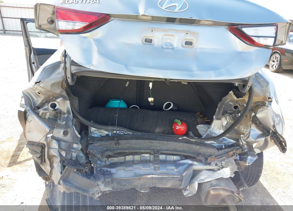 2016 HYUNDAI ELANTRA SE VIN: KMHDH4AE9GU489945