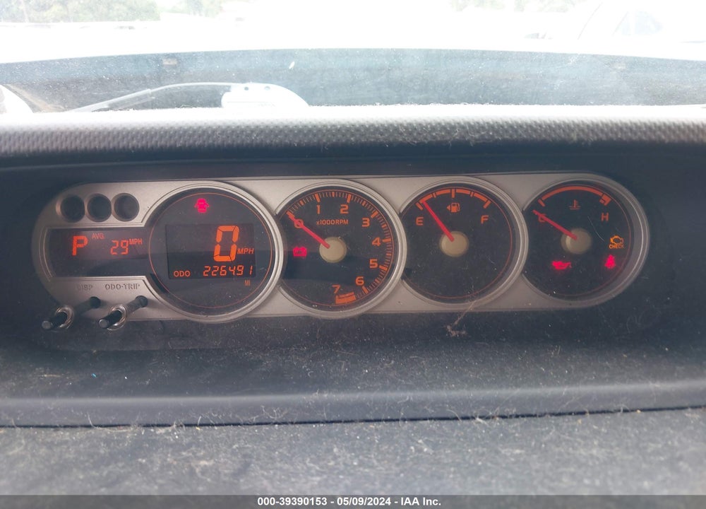 2008 SCION XB VIN: JTLKE50E581000900