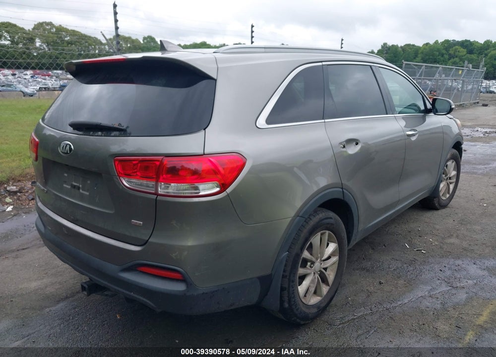 2016 KIA SORENTO 2.4L LX VIN: 5XYPG4A33GG060319