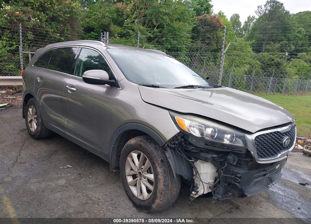 2016 KIA SORENTO 2.4L LX VIN: 5XYPG4A33GG060319