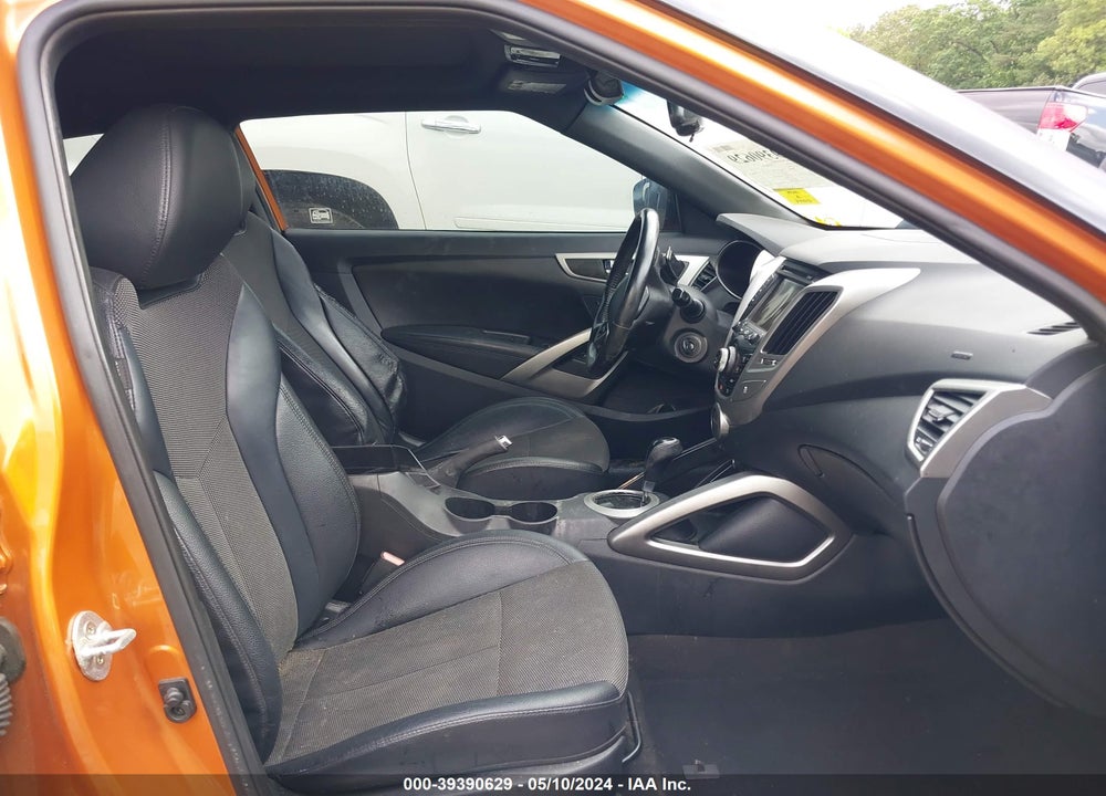 2016 HYUNDAI VELOSTER VIN: KMHTC6AD6GU292776