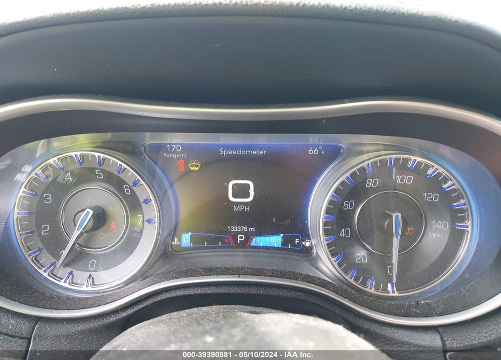2018 CHRYSLER 300 LIMITED AWD VIN: 2C3CCAKG1JH165108