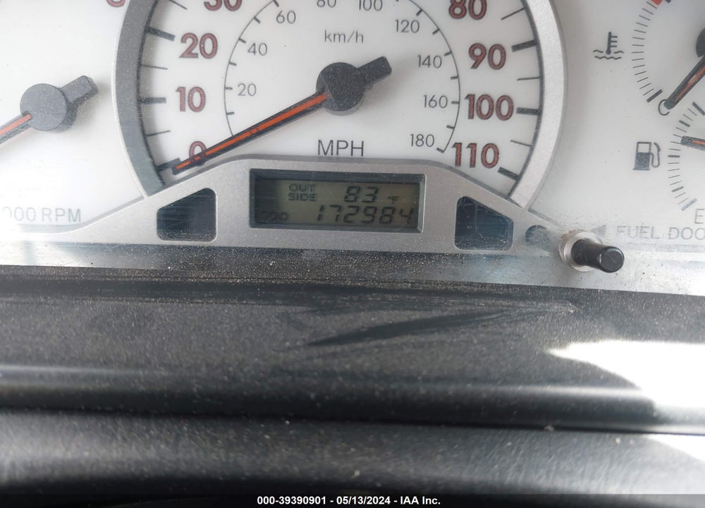 2005 TOYOTA COROLLA VIN: 1NXBR32E55Z349692