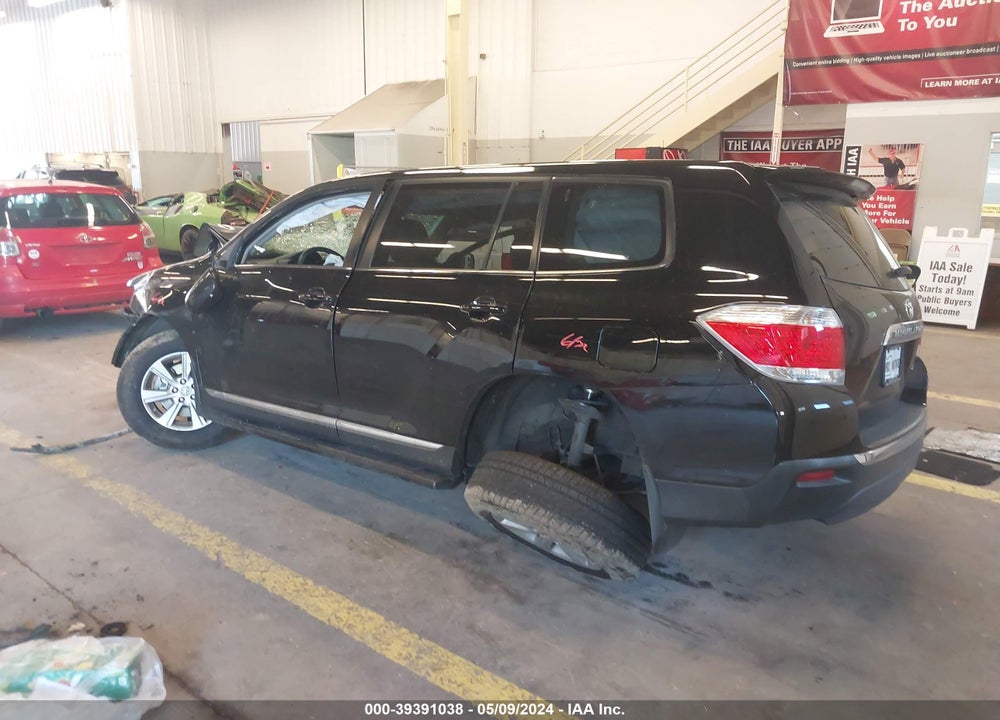 2011 TOYOTA HIGHLANDER BASE V6 VIN: 5TDBK3EH9BS068932