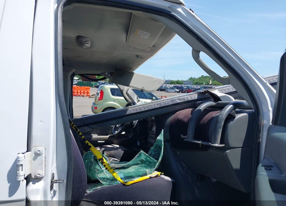 2006 FORD E-350 SUPER DUTY COMMERCIAL/RECREATIONAL VIN: 1FTSE34P76DA55744