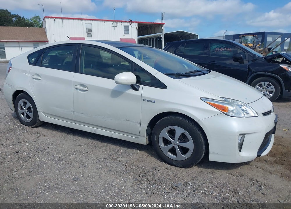 2015 TOYOTA PRIUS THREE VIN: JTDKN3DU7F1931848